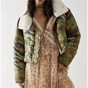 FREE PEOPLE We The Free West Coast Puffer Size Small MSRP $228